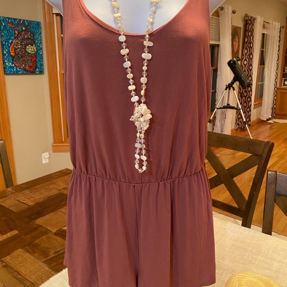 Forever 21 mauve romper - Picture 2 of 4